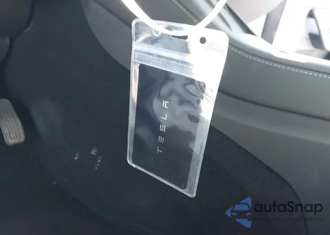 2023 Tesla Model Y Awd/Long Range Dual Motor All-Wheel Drive from USA, damaged, VIN 7SAYGDEE7PA084565